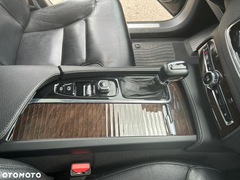 Volvo XC 90 T6 AWD Momentum 7os - 10