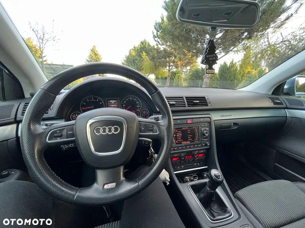 Audi A4 Limousine 1.8 T quattro - 15