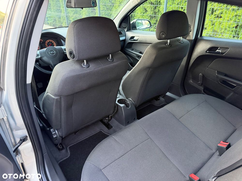 Opel Astra 1.6 Exklusiv - 6