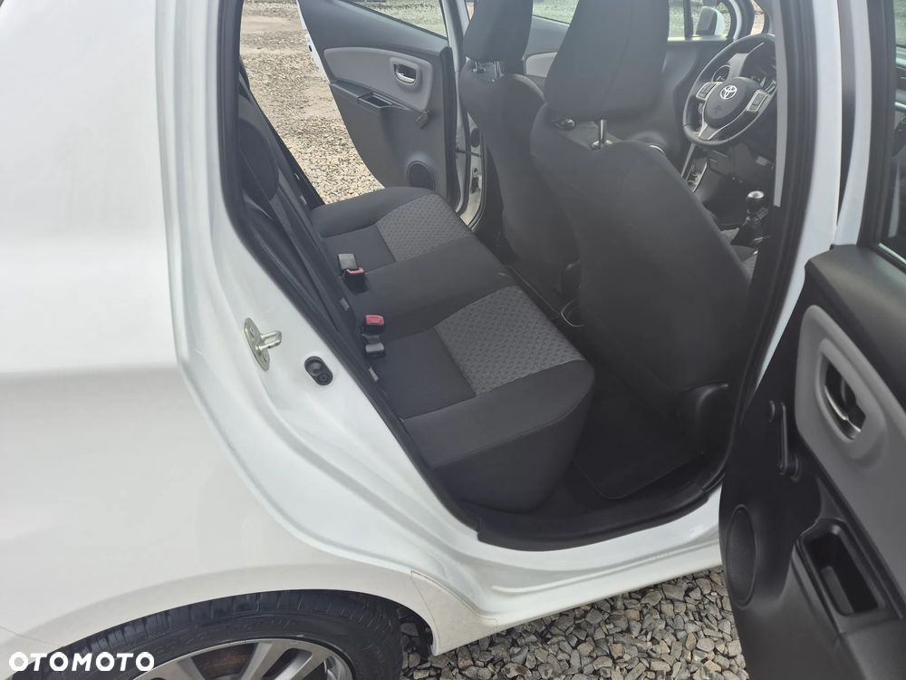 Toyota Yaris 1.33 VVT-i Style - 17
