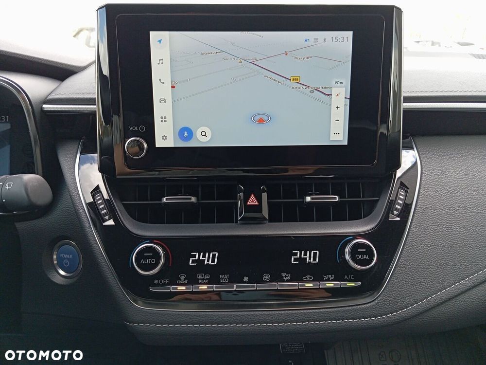 Toyota Corolla 2.0 Hybrid Executive - 15