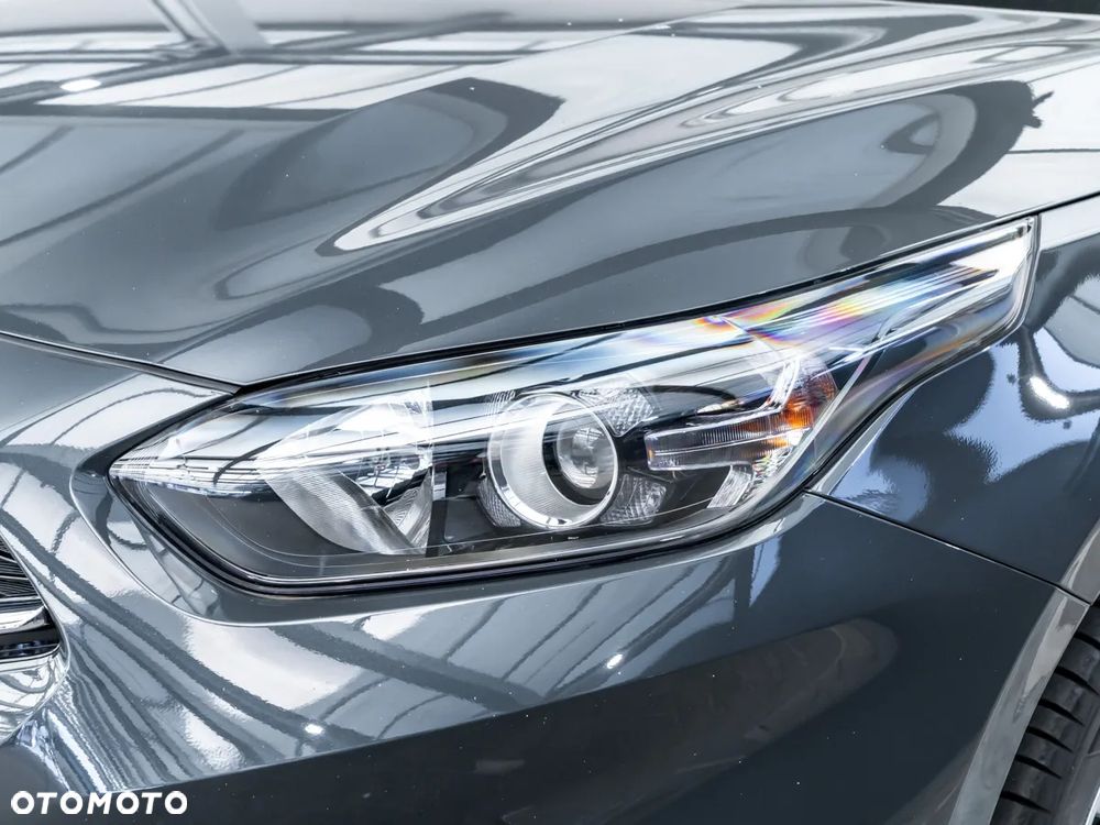 Kia Ceed 1.5 T-GDI M - 10