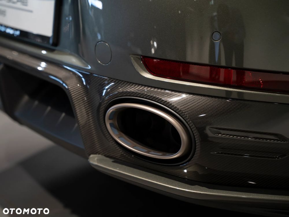 Porsche 911 Carrera Turbo S - 17