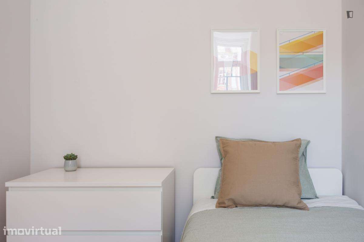 Quarto - localizado em Penha de França Lisbon - Grande imagem: 4/29