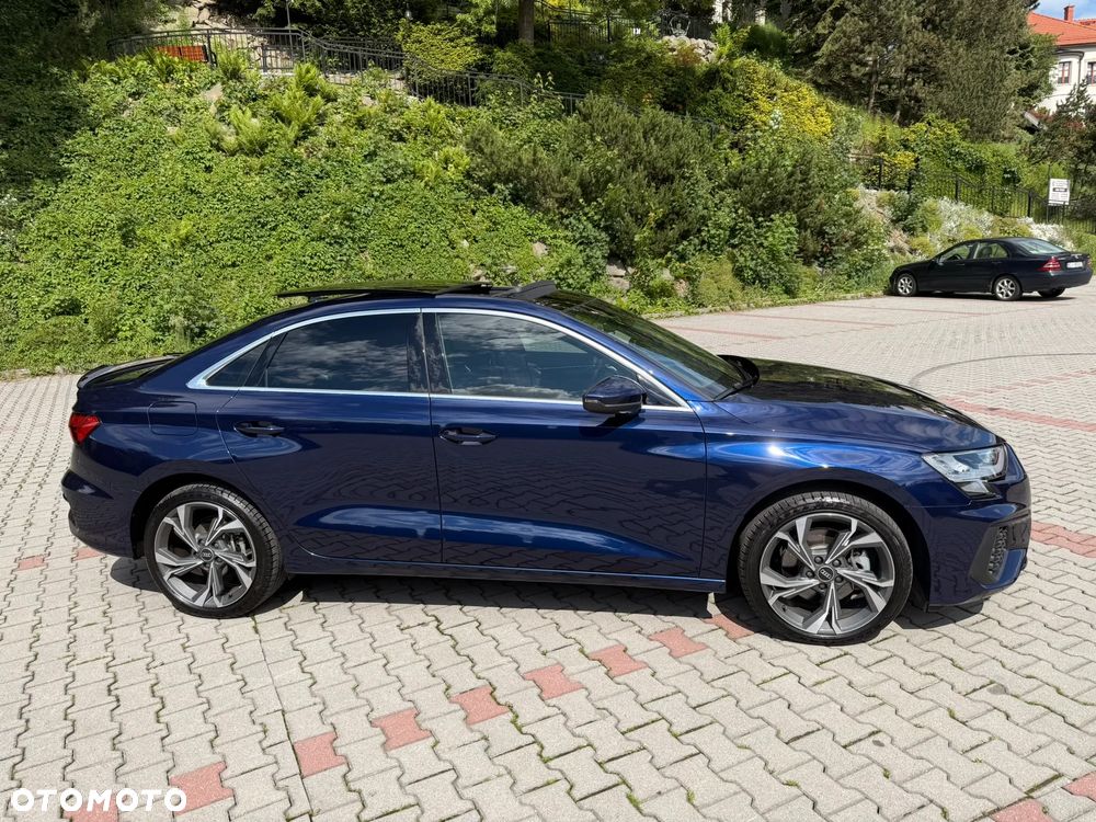 Audi A3 Limousine 40 TFSI quattro S tronic S line - 4