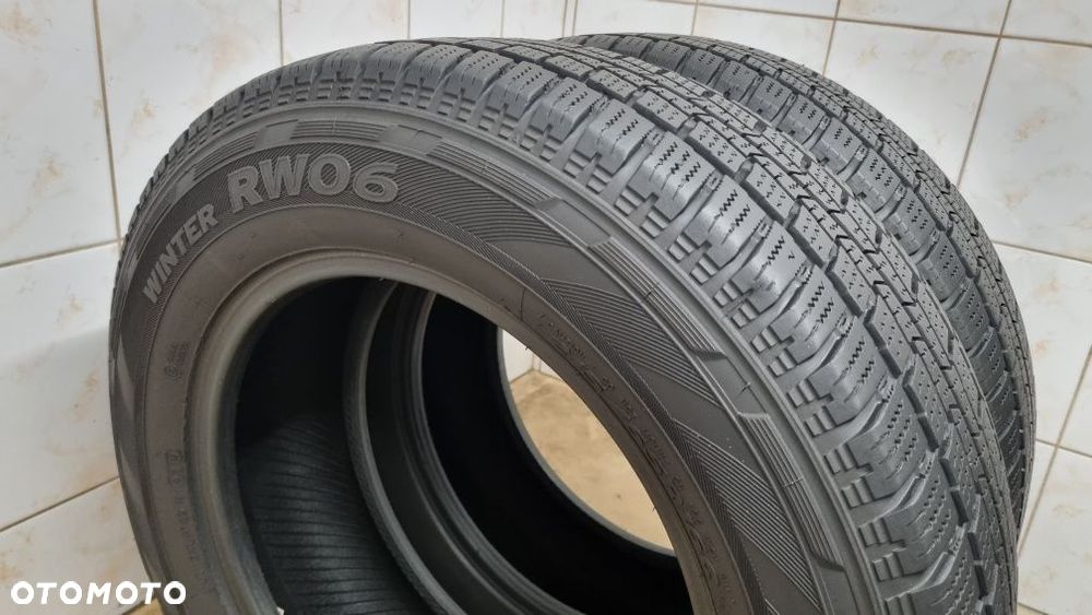 2 opony zimowe 215/65 R16C 109/107R Hankook Winter RW06 - 4