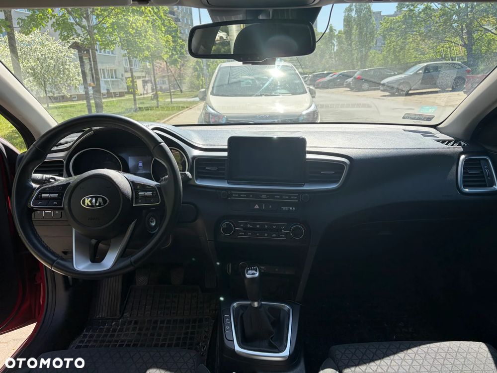 Kia Ceed 1.4 T-GDI M - 12