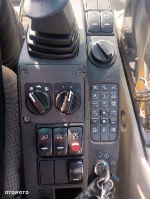 Volvo EW140C - 6
