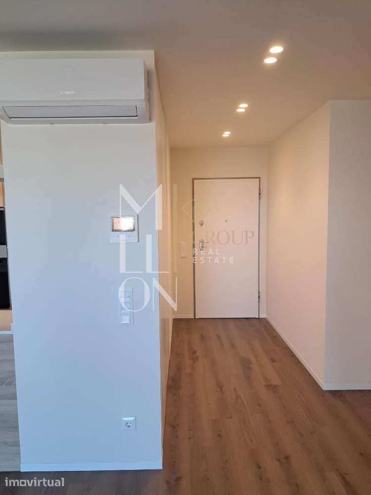 Apartamento T1 com Varanda e Garagem Box | Quinta de Cravel, Vila Nova - Grande imagem: 5/14
