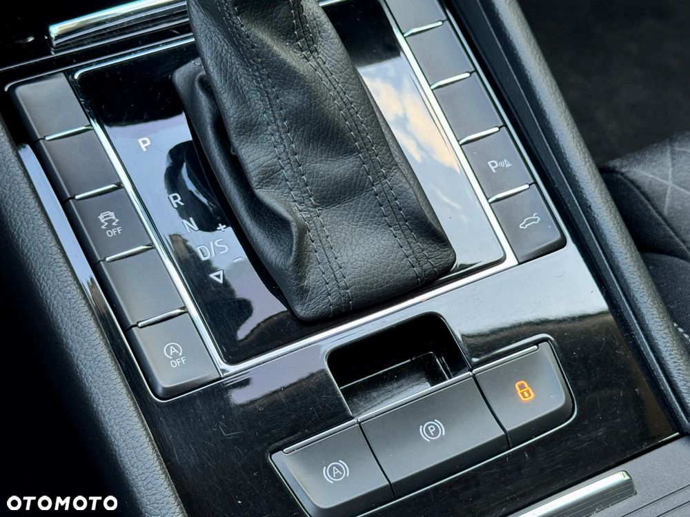 Skoda Superb 2.0 TDI 4x4 DSG Premium Edition - 21