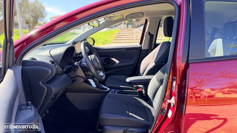 Toyota Yaris 1.5 HDF Comfort Plus - 9