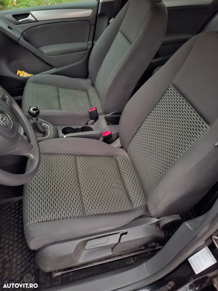 Volkswagen Golf 1.4 Comfortline - 12
