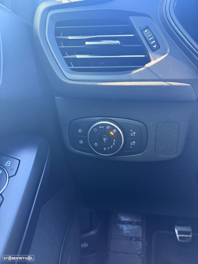 Ford Focus 1.0 EcoBoost MHEV ST-Line X - 9