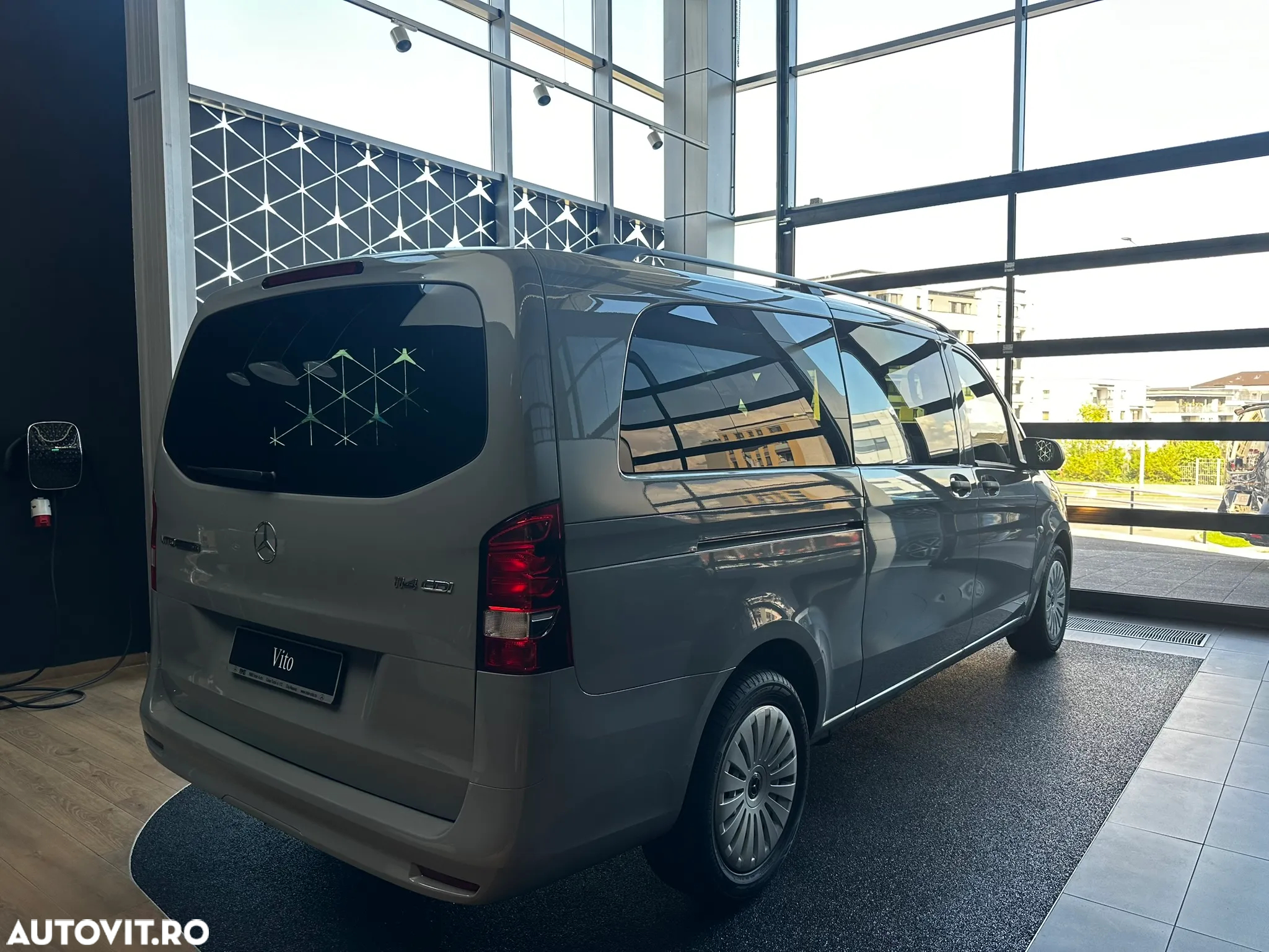 Mercedes-Benz Vito Tourer Extra-Lung 114 CDI 136CP RWD 9AT Pro - 4