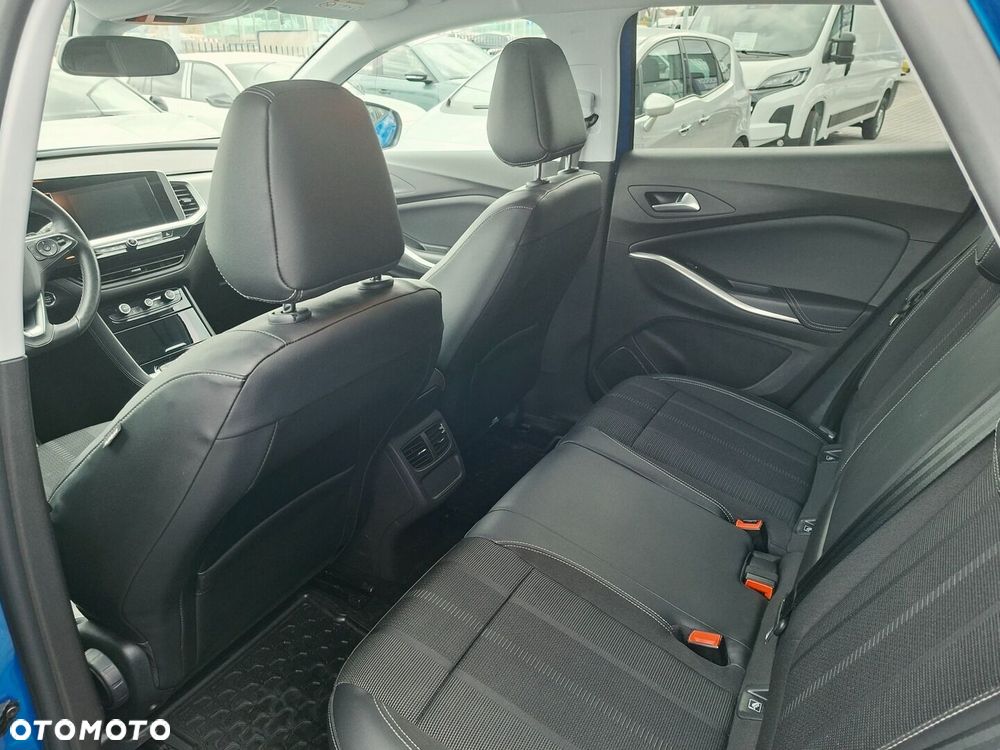 Opel Grandland 1.2 T Business Elegance S&S - 13