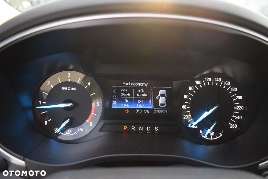 Ford Mondeo 2.0 TDCi Edition PowerShift - 18