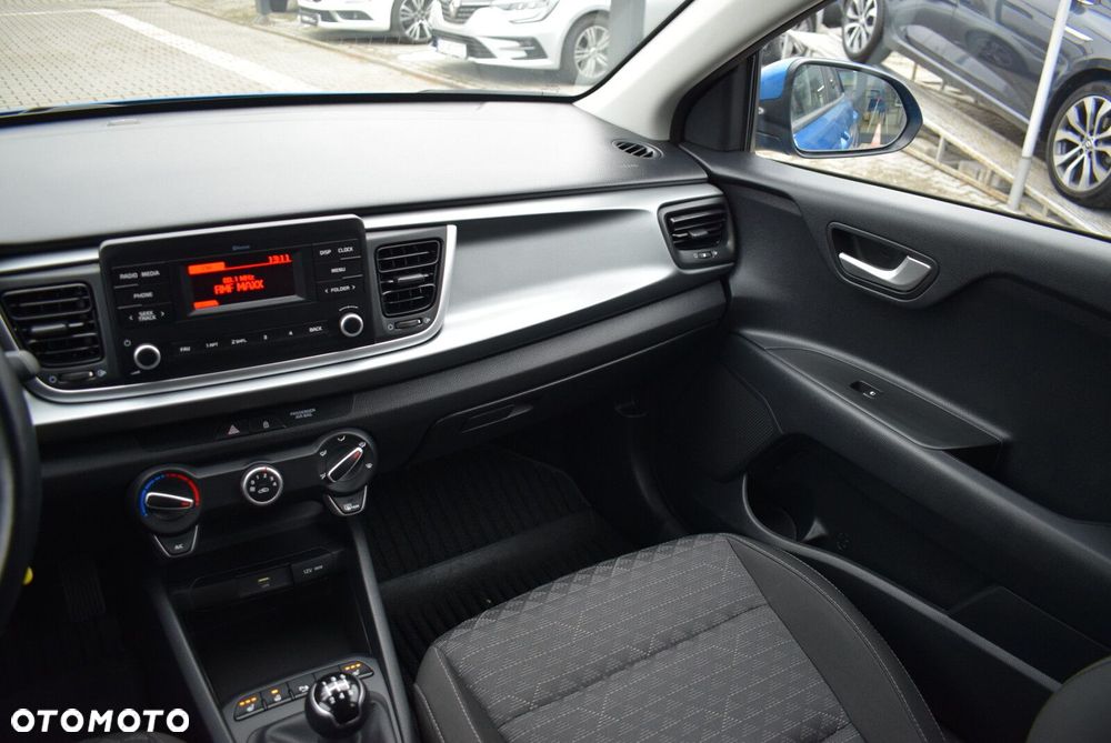 Kia Rio 1.2 M - 17