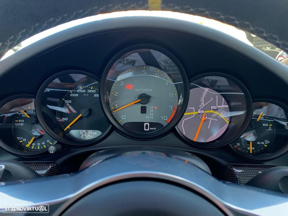 Porsche 911 Série F - 26