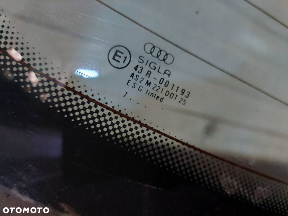 SZYBA TYŁ KLAPY BAGAŻNIKA AUDI A4 B5 KOMBI AVANT MAZOWSZE - 2