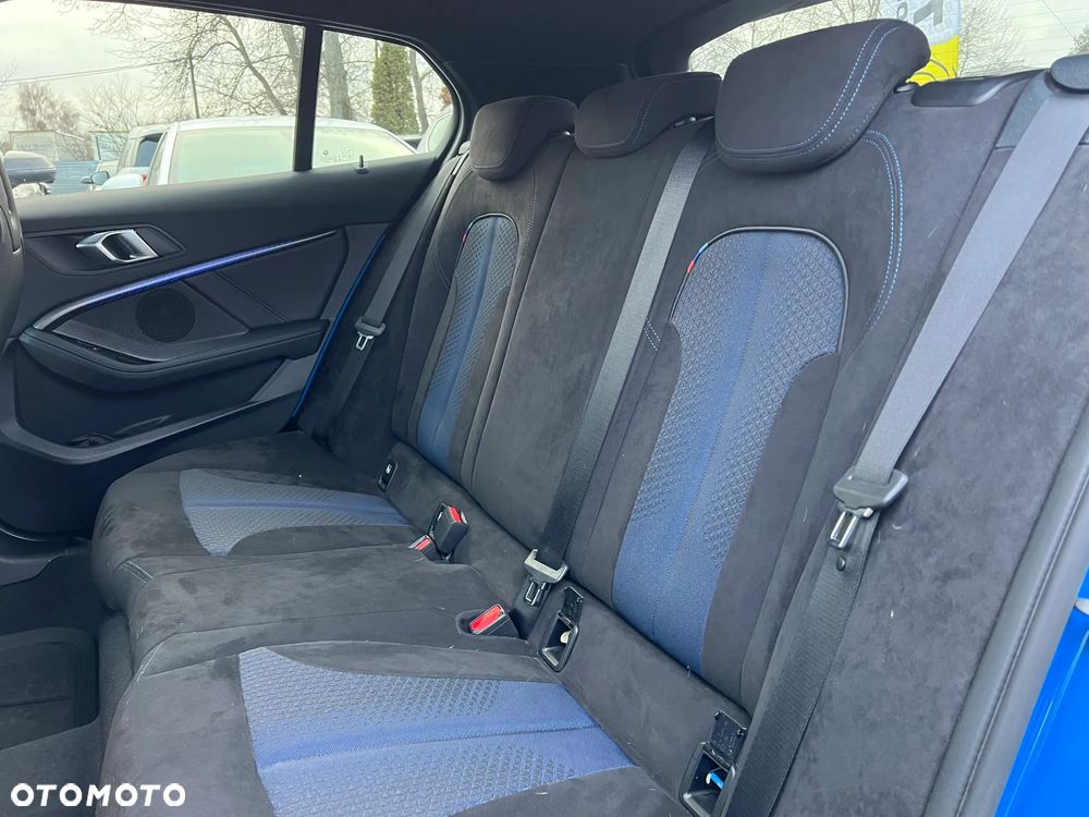 BMW Seria 1 - 25