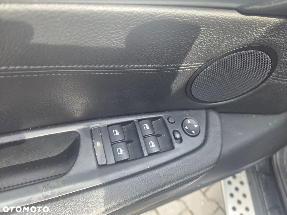 BMW X5 xDrive48i - 20