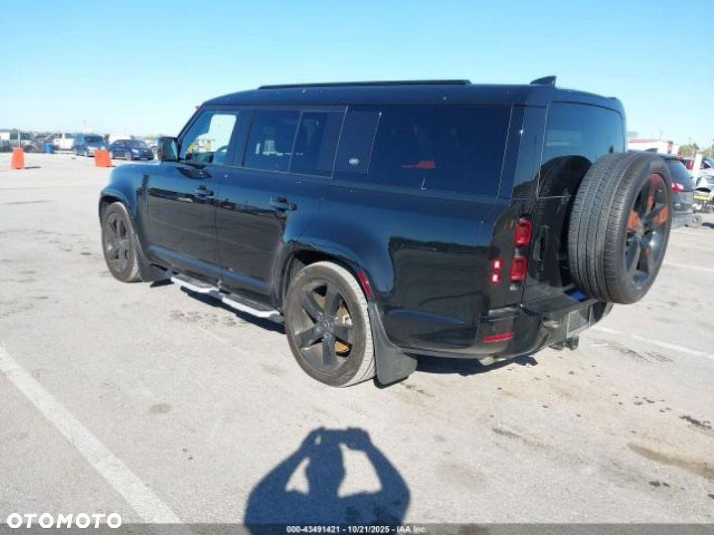 Land Rover Defender - 2