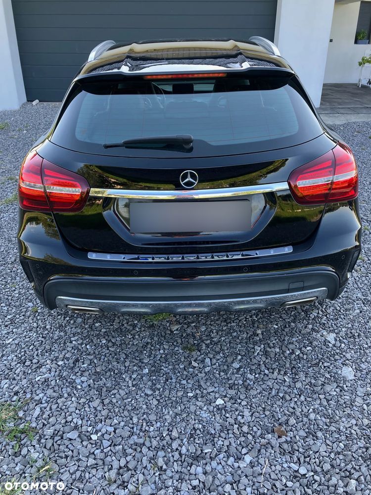 Mercedes-Benz GLA 200 7G-DCT AMG Line - 4