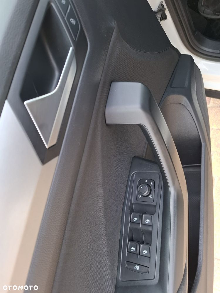 Volkswagen T-Roc 1.5 TSI Life DSG - 24