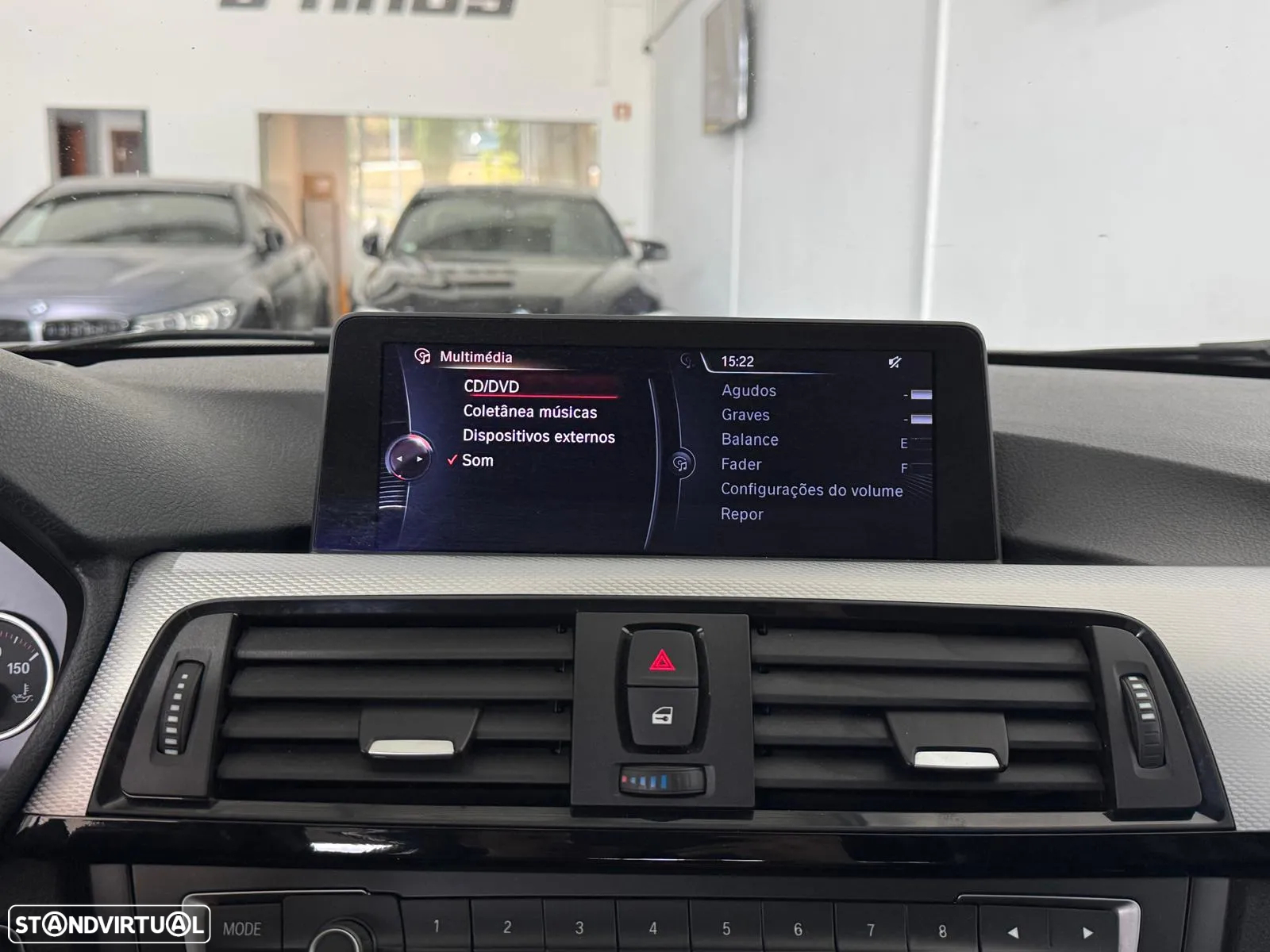 BMW 320 d Touring Auto Pack M - 32
