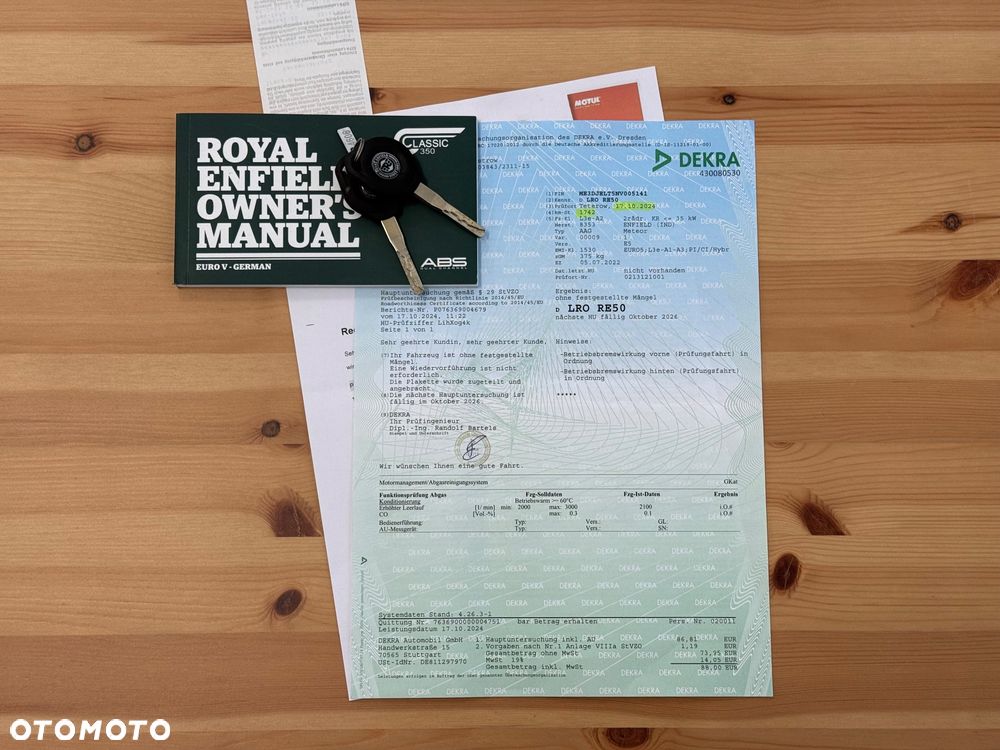 Royal Enfield Classic - 36