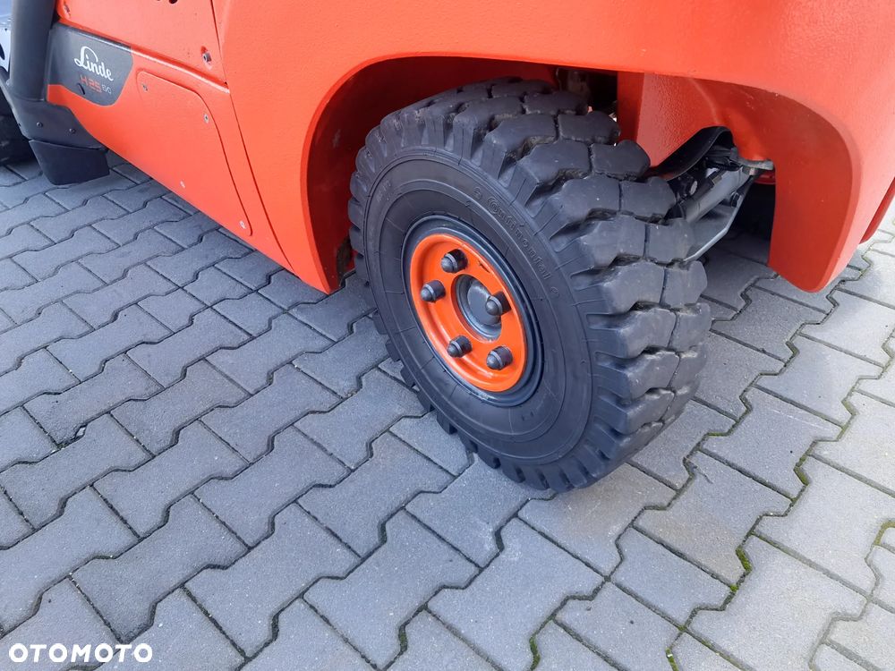 Linde H25T-02 - 6