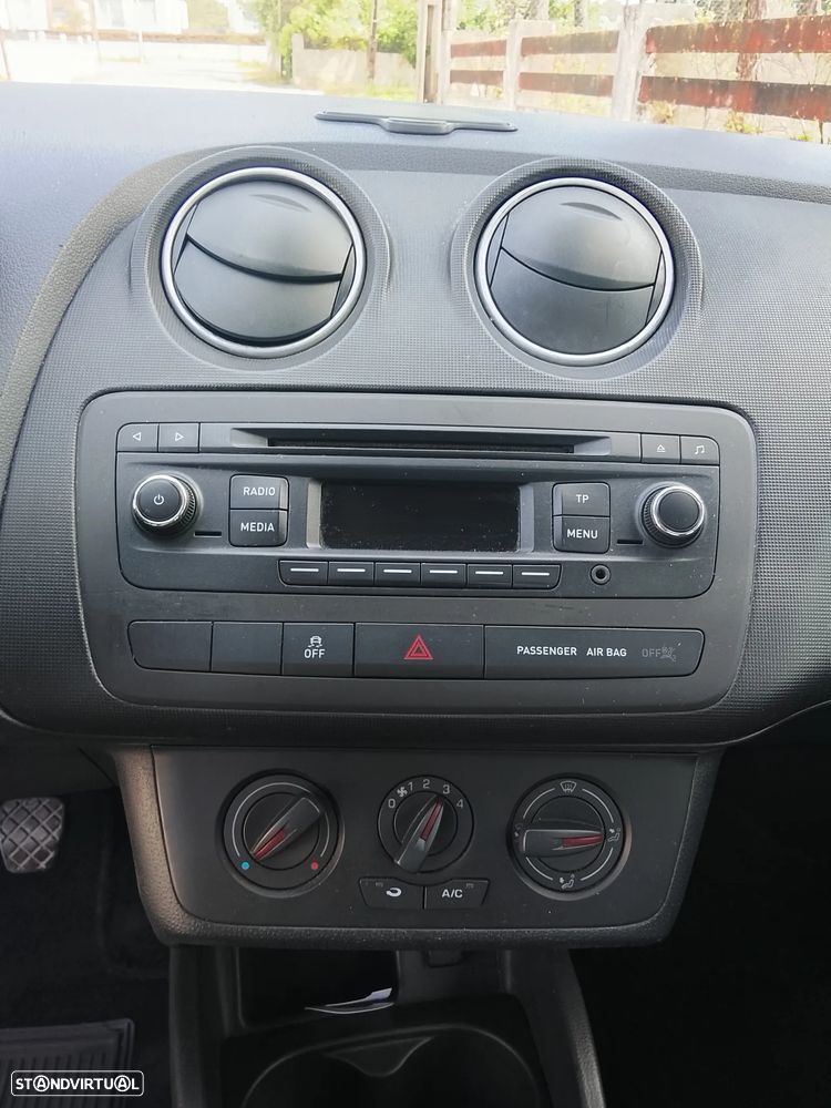 SEAT Ibiza ST 1.2 12V I-Tech - 11