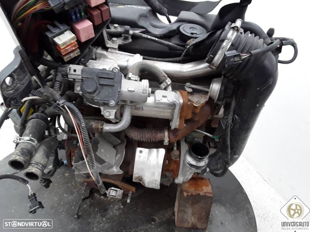 MOTOR COMPLETO DACIA SANDERO 2010 - 4