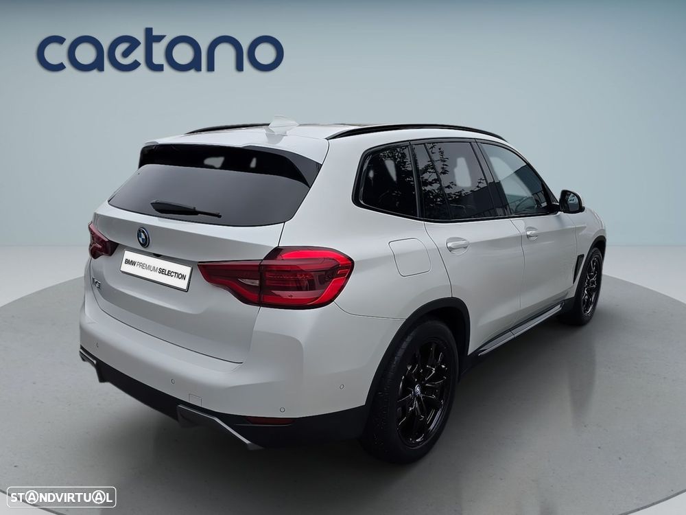 BMW iX3 Inspiring - 8