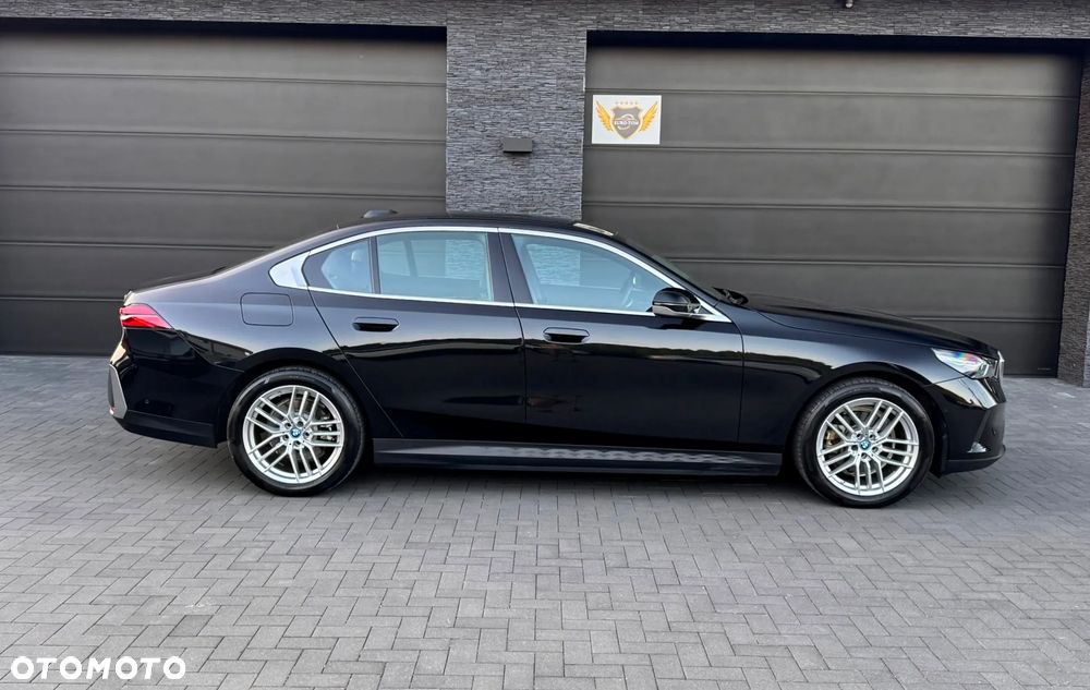 BMW Seria 5 530e - 8