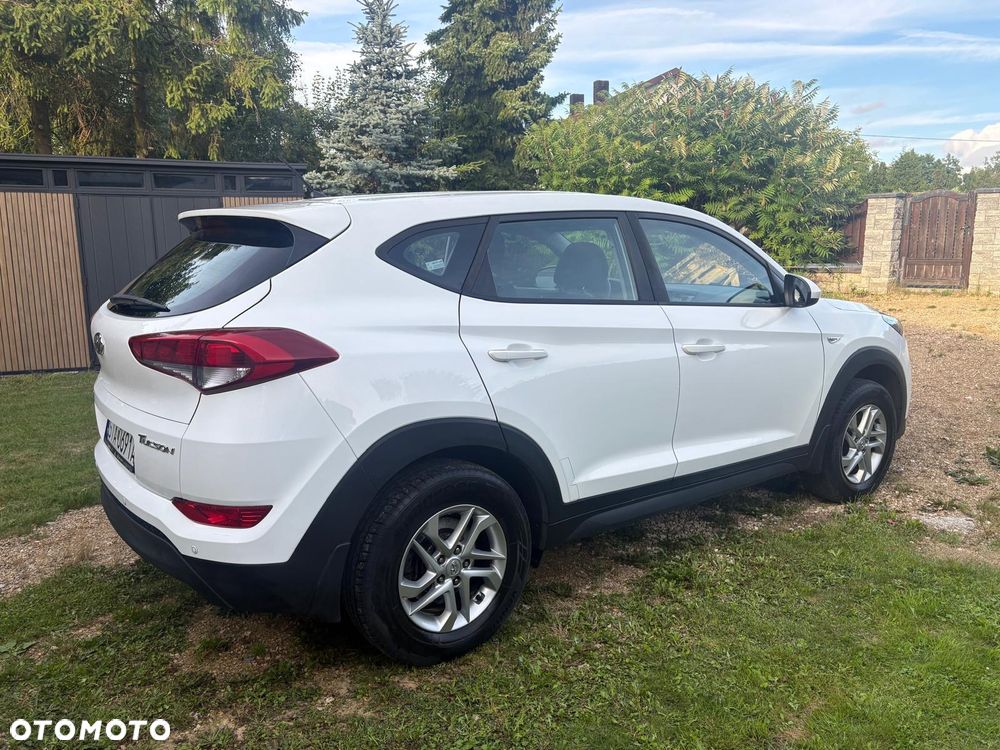 Hyundai Tucson 1.6 GDI BlueDrive Style 2WD - 4
