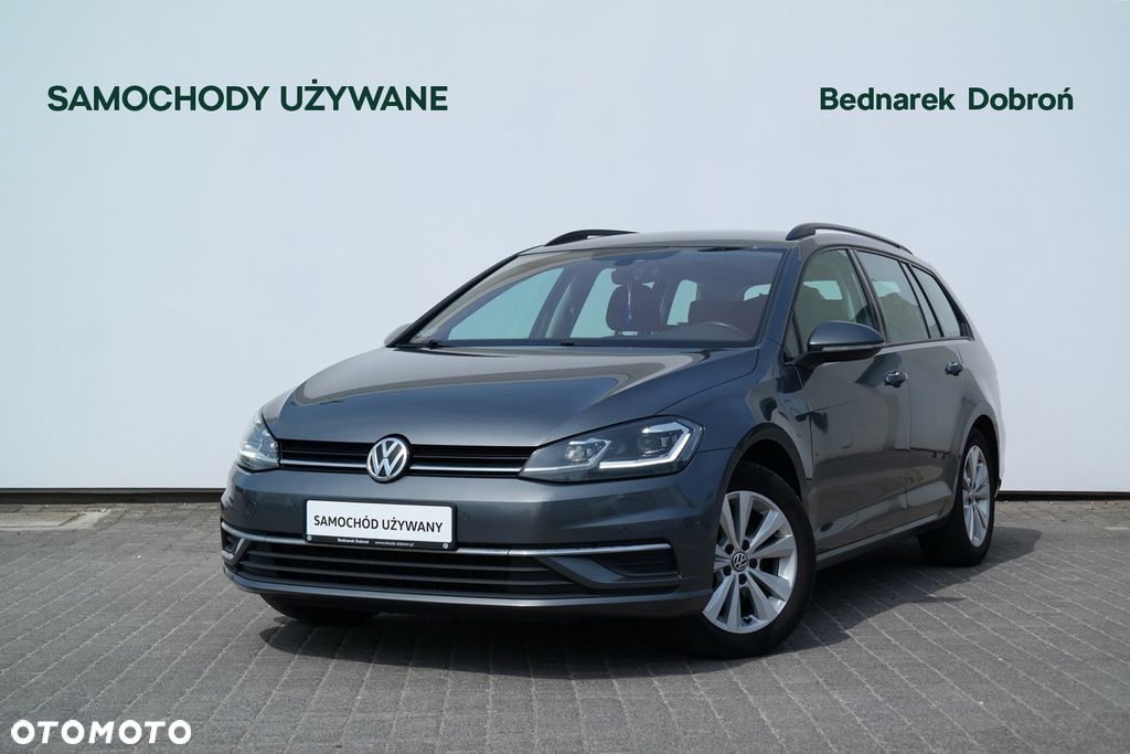Volkswagen Golf - 1