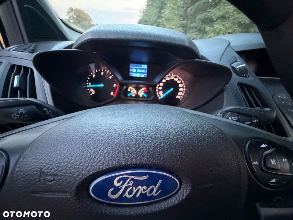 Ford TRANSIT CONNECT - 23