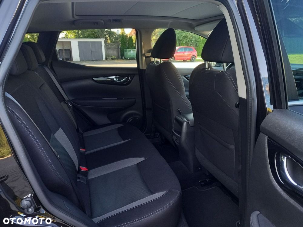 Nissan Qashqai 1.3 DIG-T N-Motion - 20