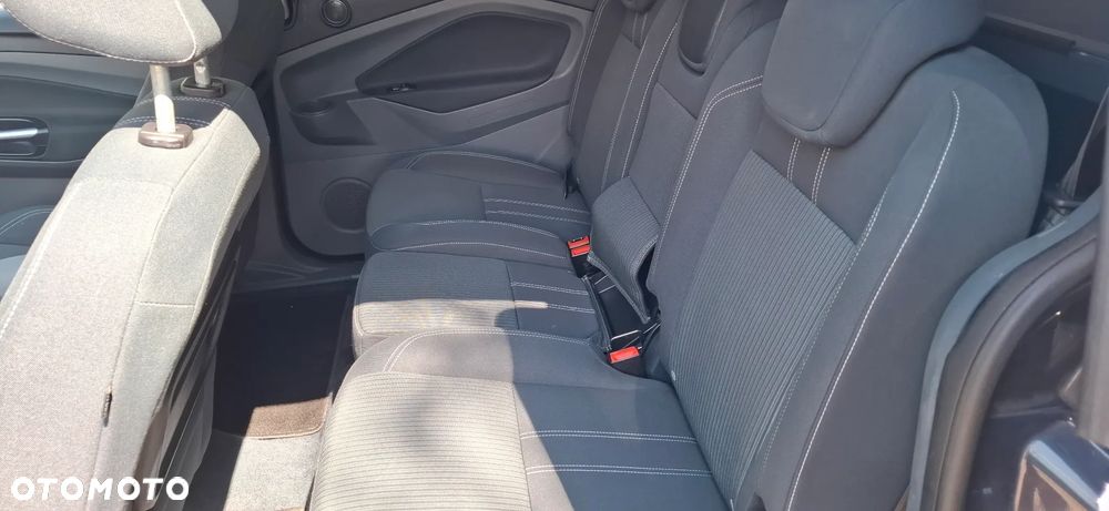 Ford C-MAX - 10