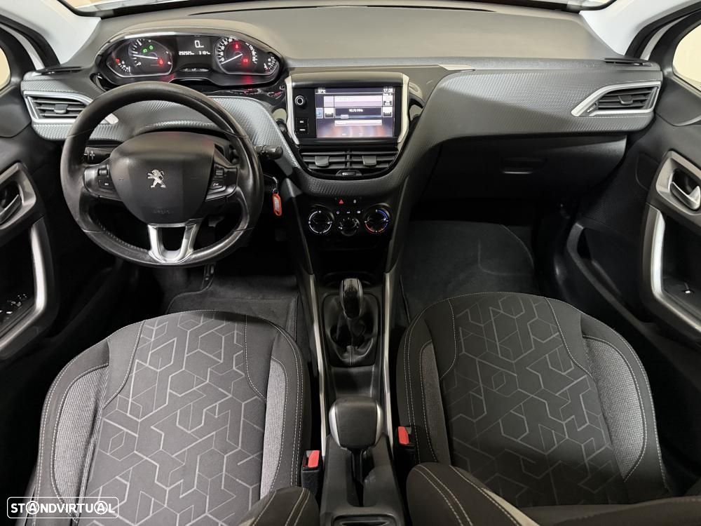Peugeot 2008 1.6 BlueHDi Style - 21
