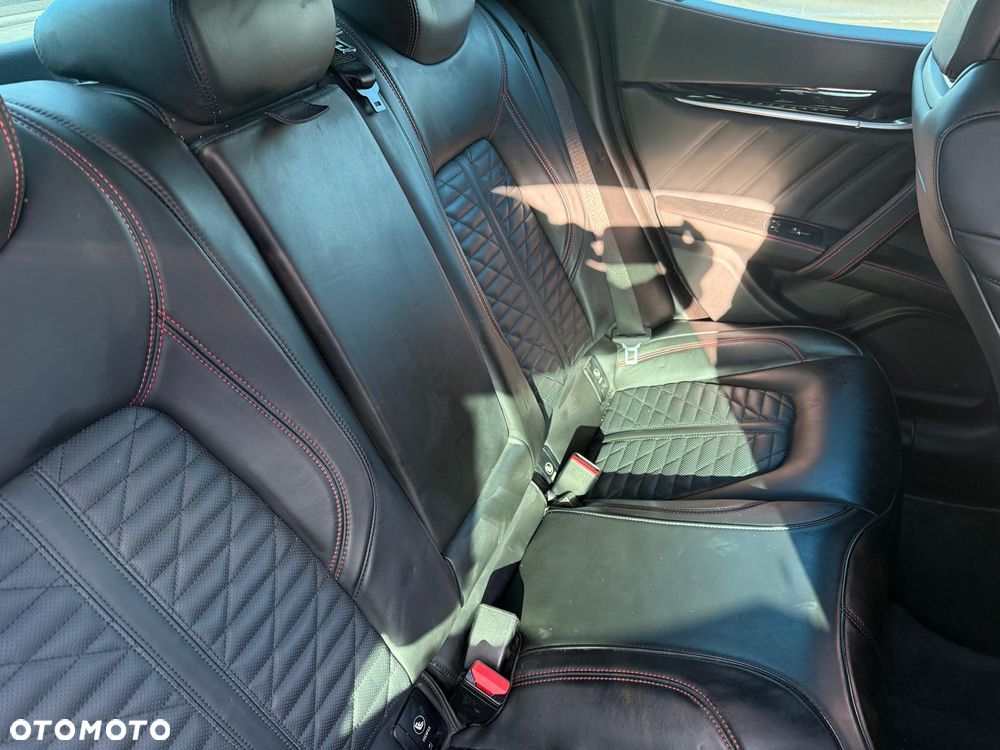 Maserati Ghibli S GranSport - 22