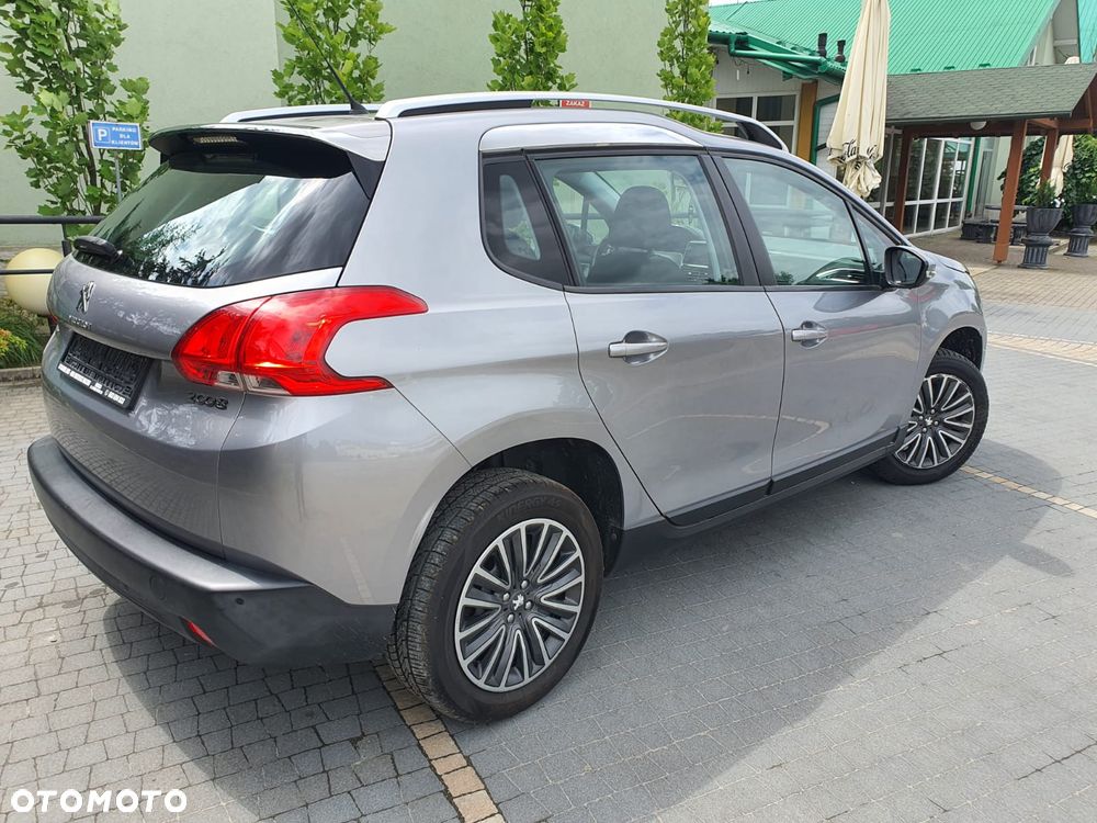 Peugeot 2008 1.2 Pure Tech Active - 9
