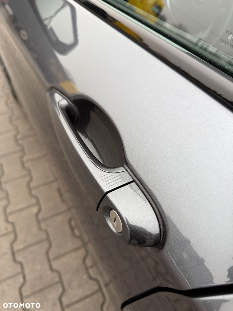 BMW Seria 1 120d Sport Line Shadow - 11