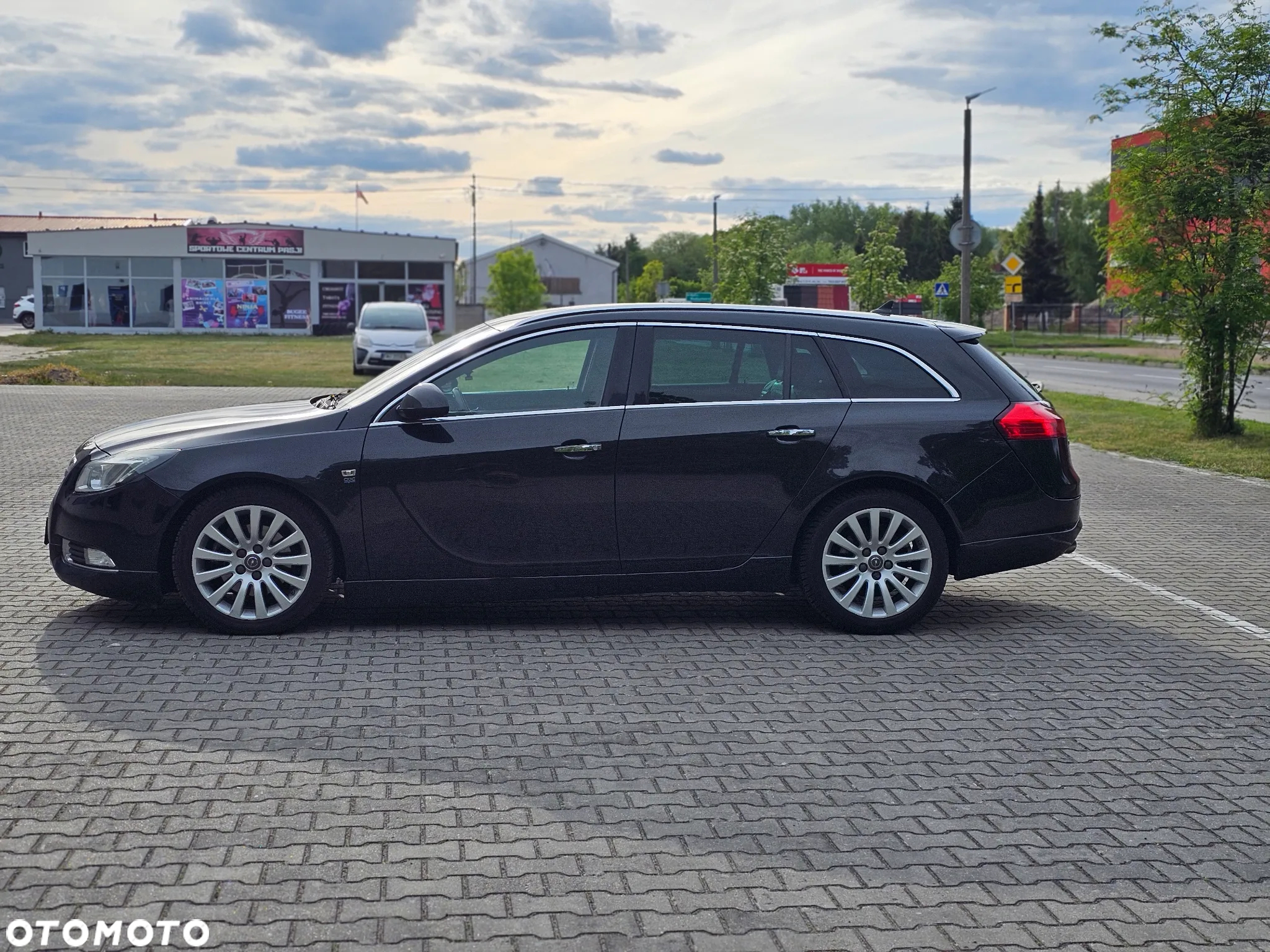 Opel Insignia - 21