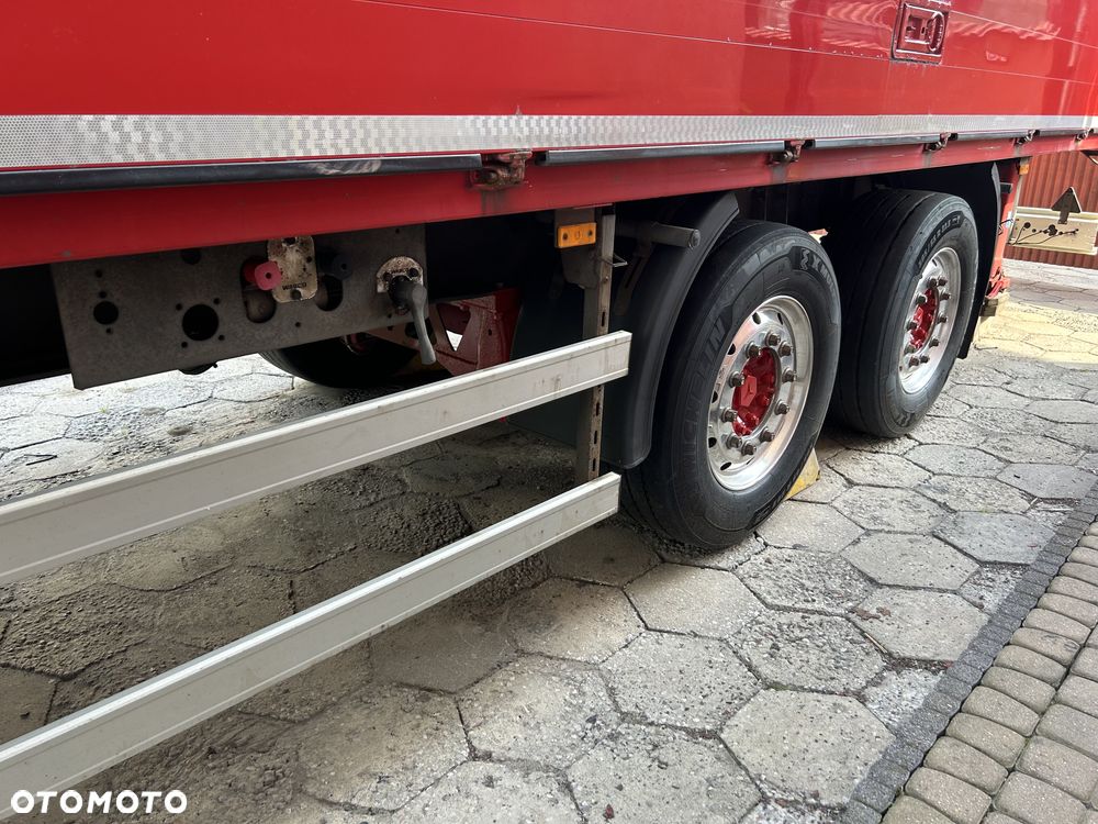 Schmitz Cargobull 7.7m OCYNK OSIE MERCEDES ALUFELGI KONTENER TANDEM NAPOJÓWKA OTWIERANY BOK DO NAPOJÓW STAN BDB - 3