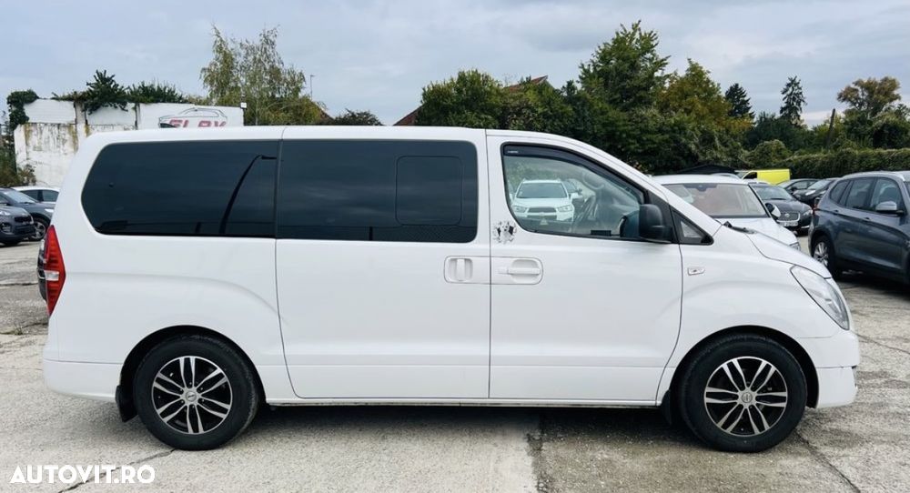 Hyundai H-1 2.5 CRDi Travel Comfort - 12