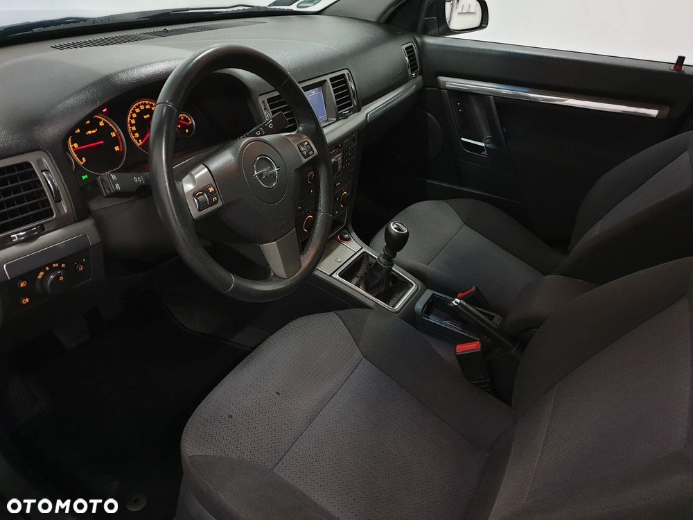Opel Vectra 1.9 CDTI Cosmo - 9