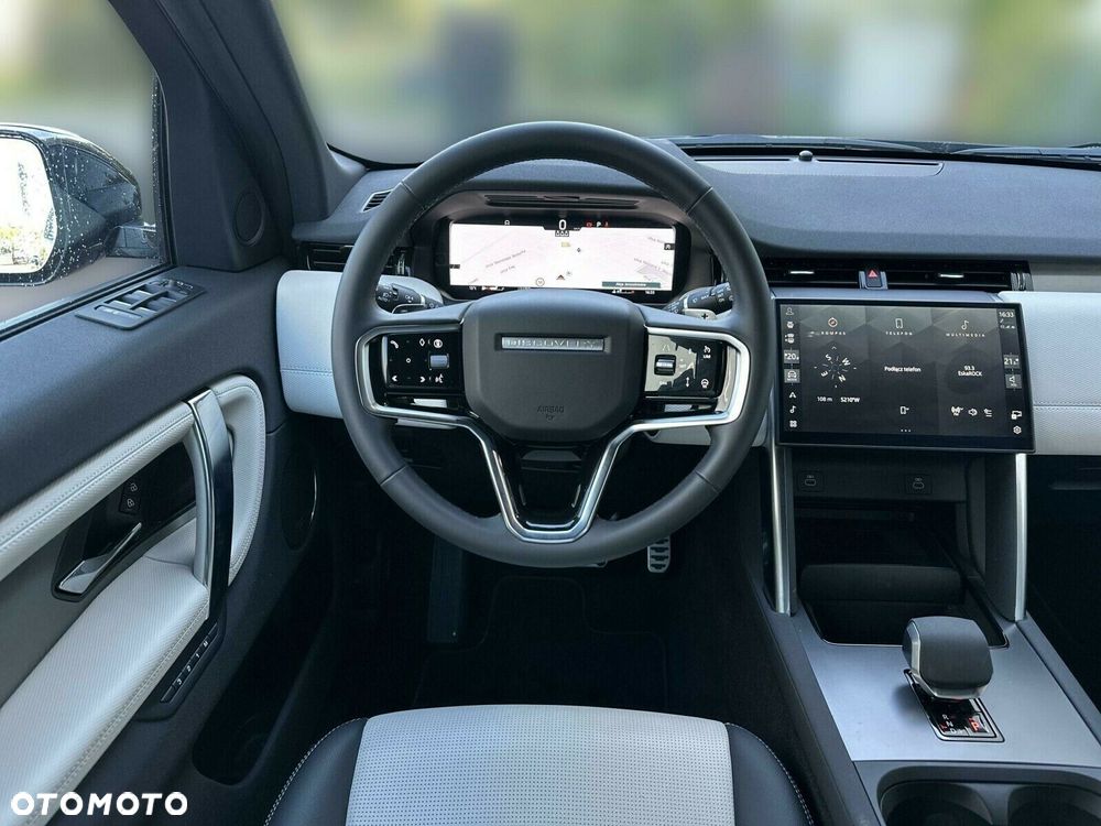 Land Rover Discovery Sport - 11