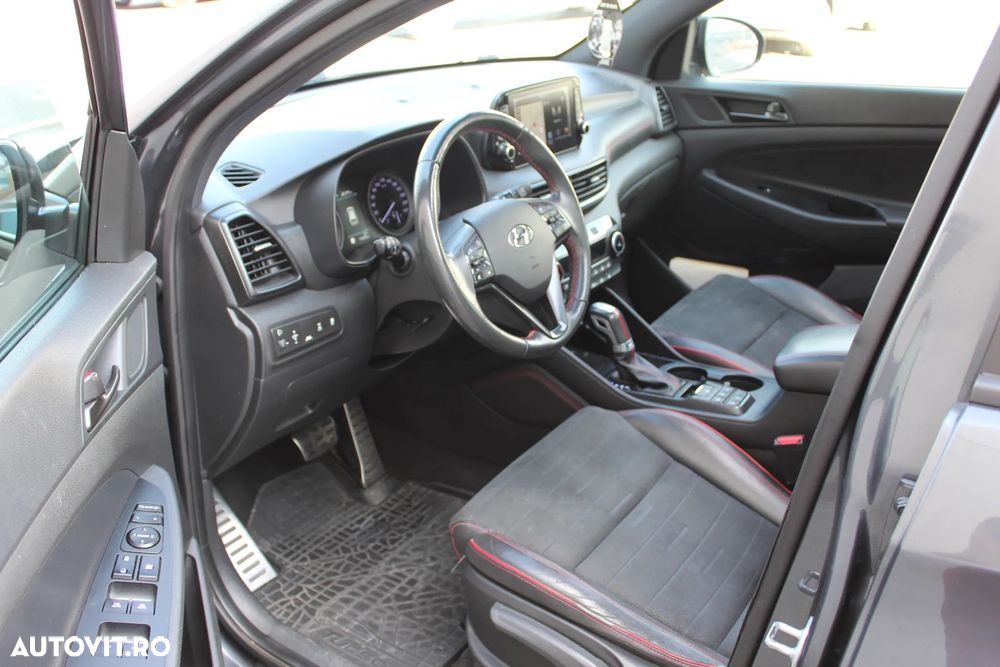 Hyundai Tucson 1.6 T-GDi 4WD 7DCT Luxury+ - 4